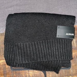 NWT Alfani 100% Acrylic Scarf